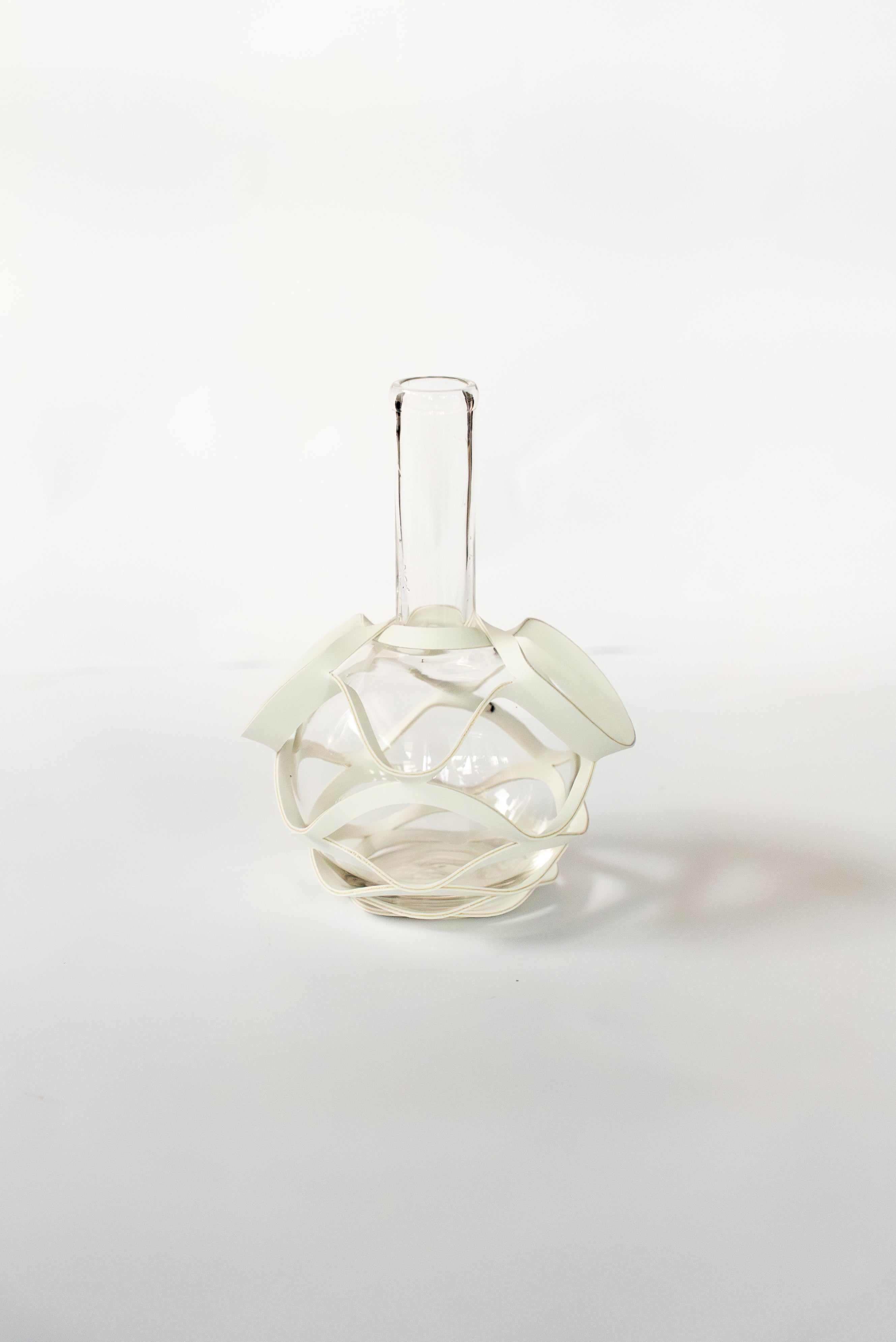 Intertwined Vases White