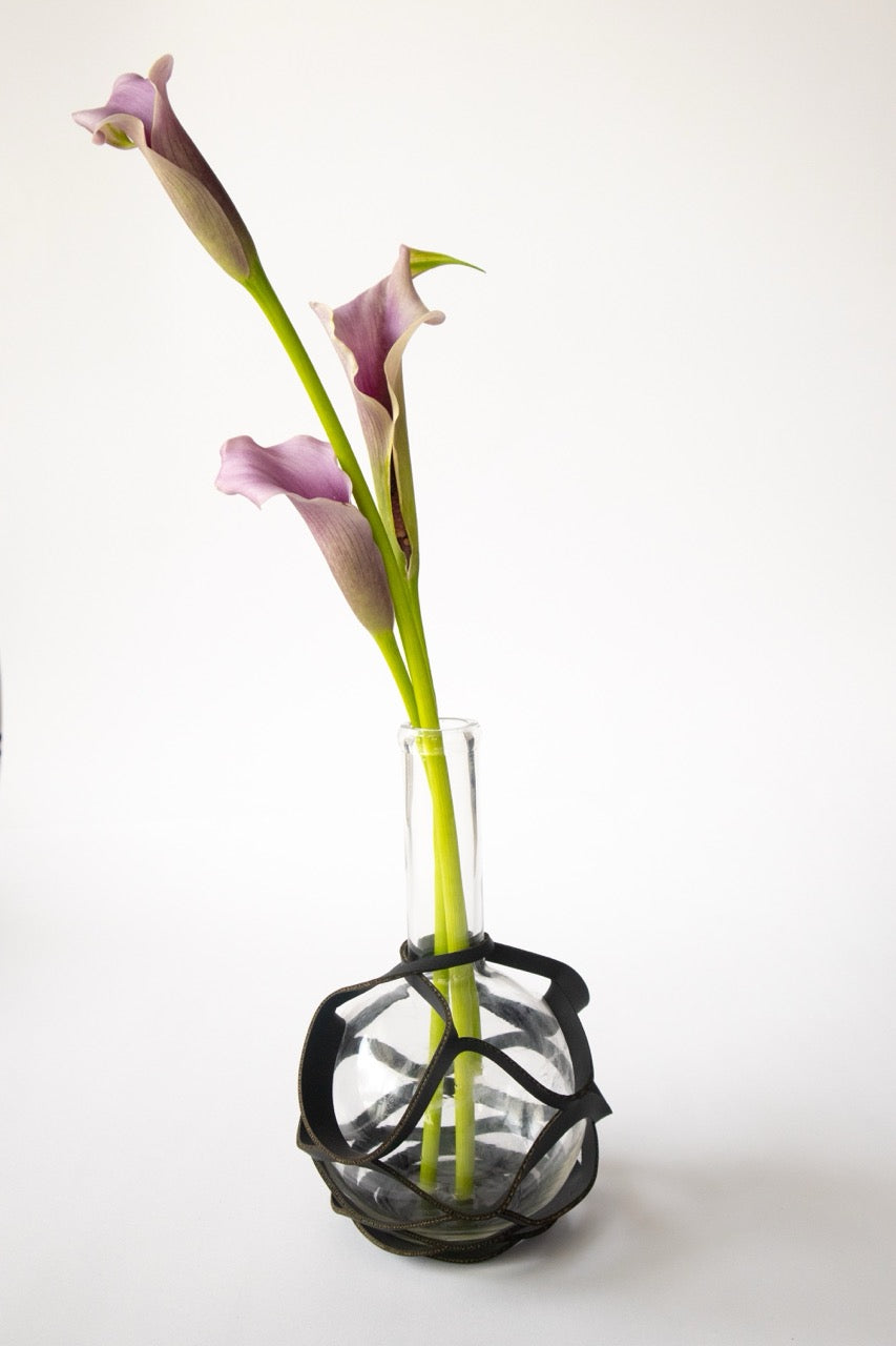 Intertwined Vases Black