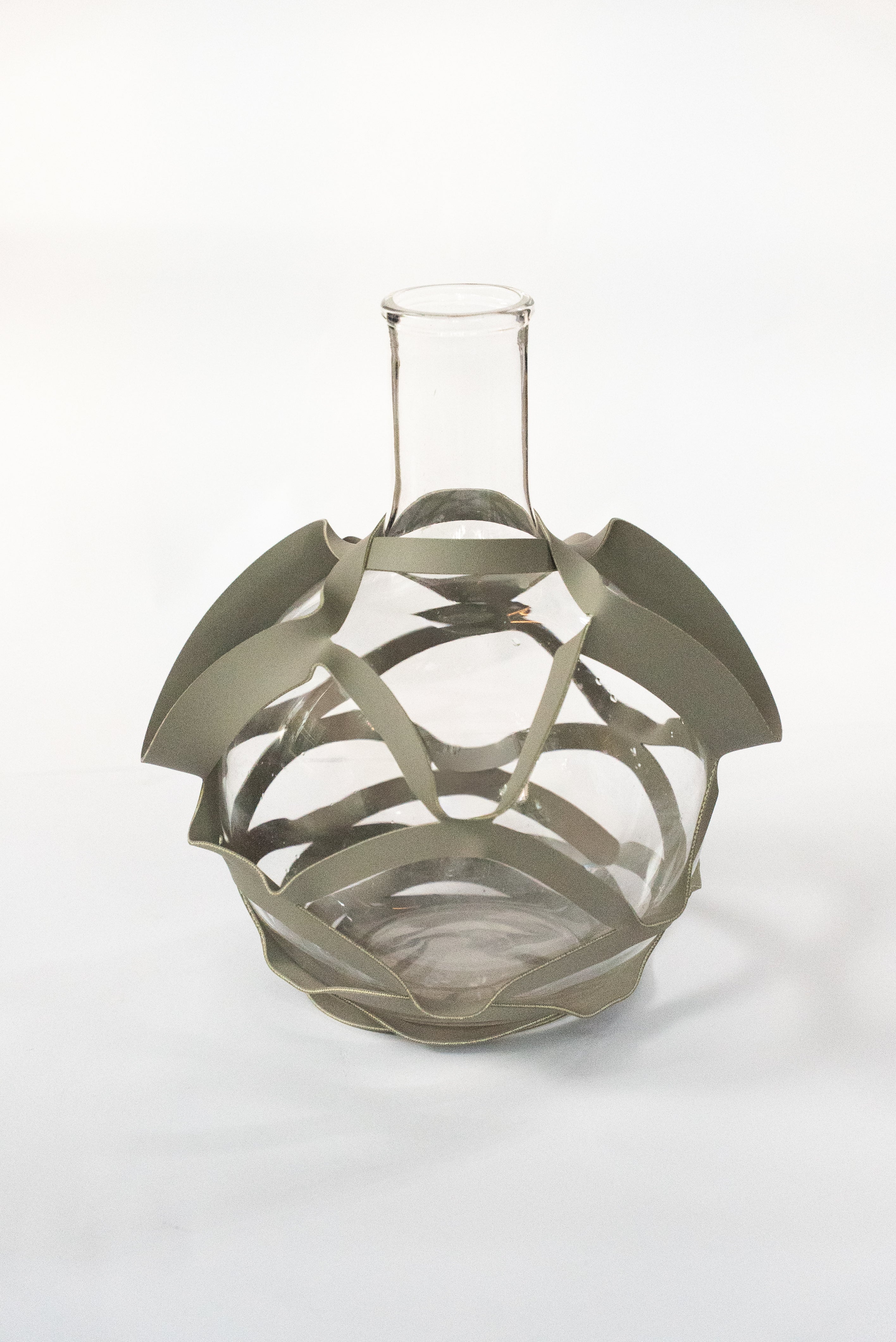 Intertwined Vases Grey