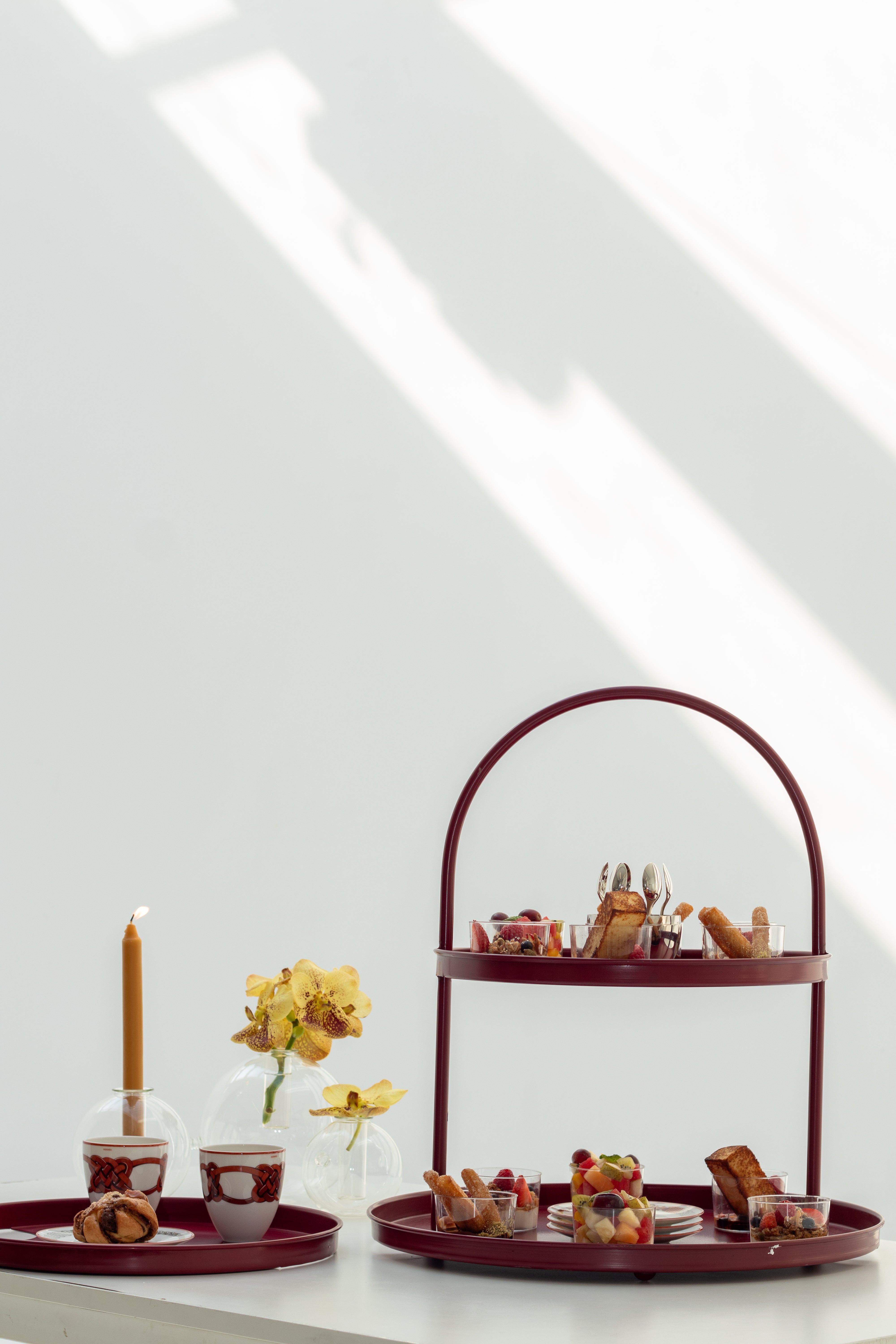 Stand, Small Tray & Circle Vase (3 sets)