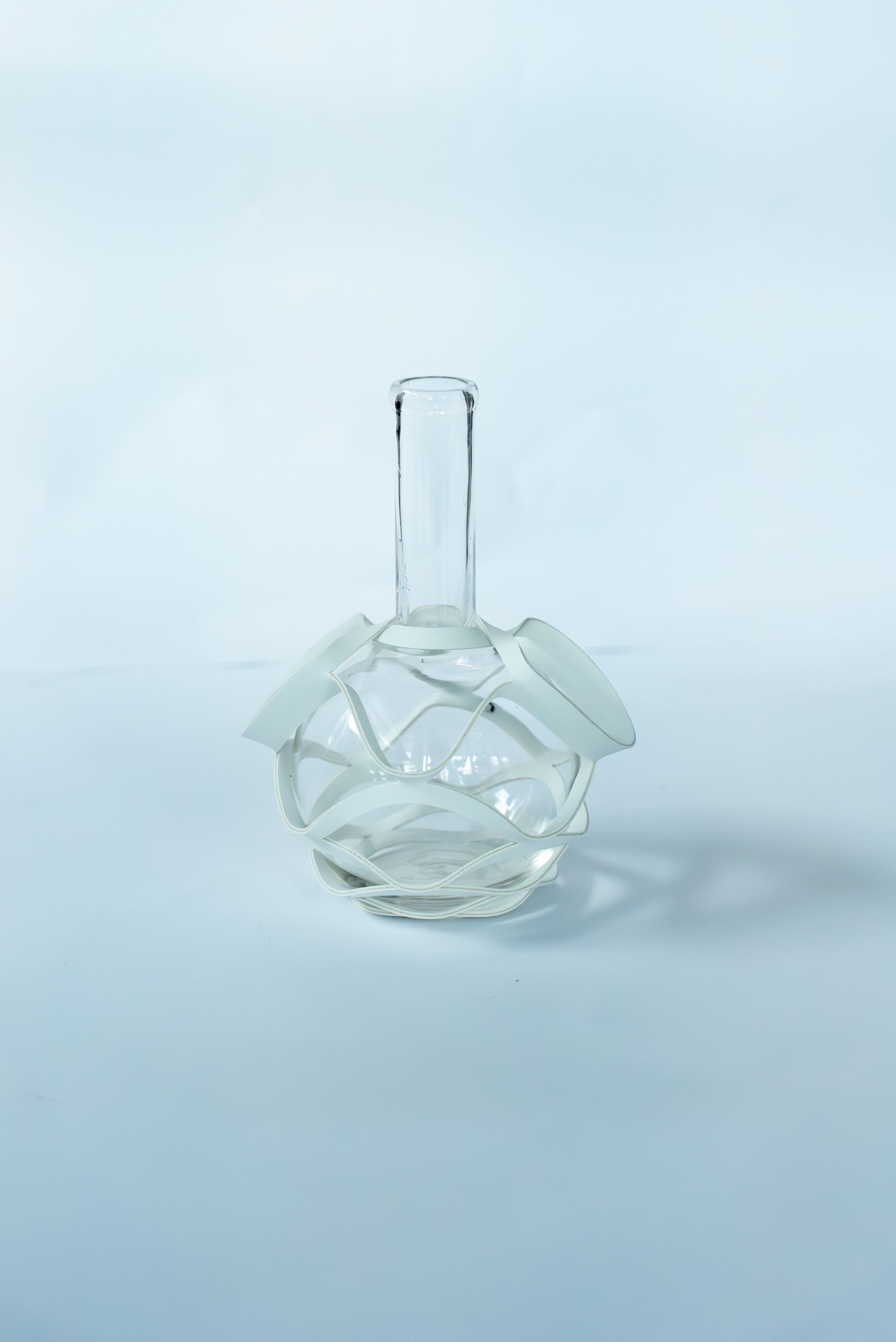 Intertwined Vases White