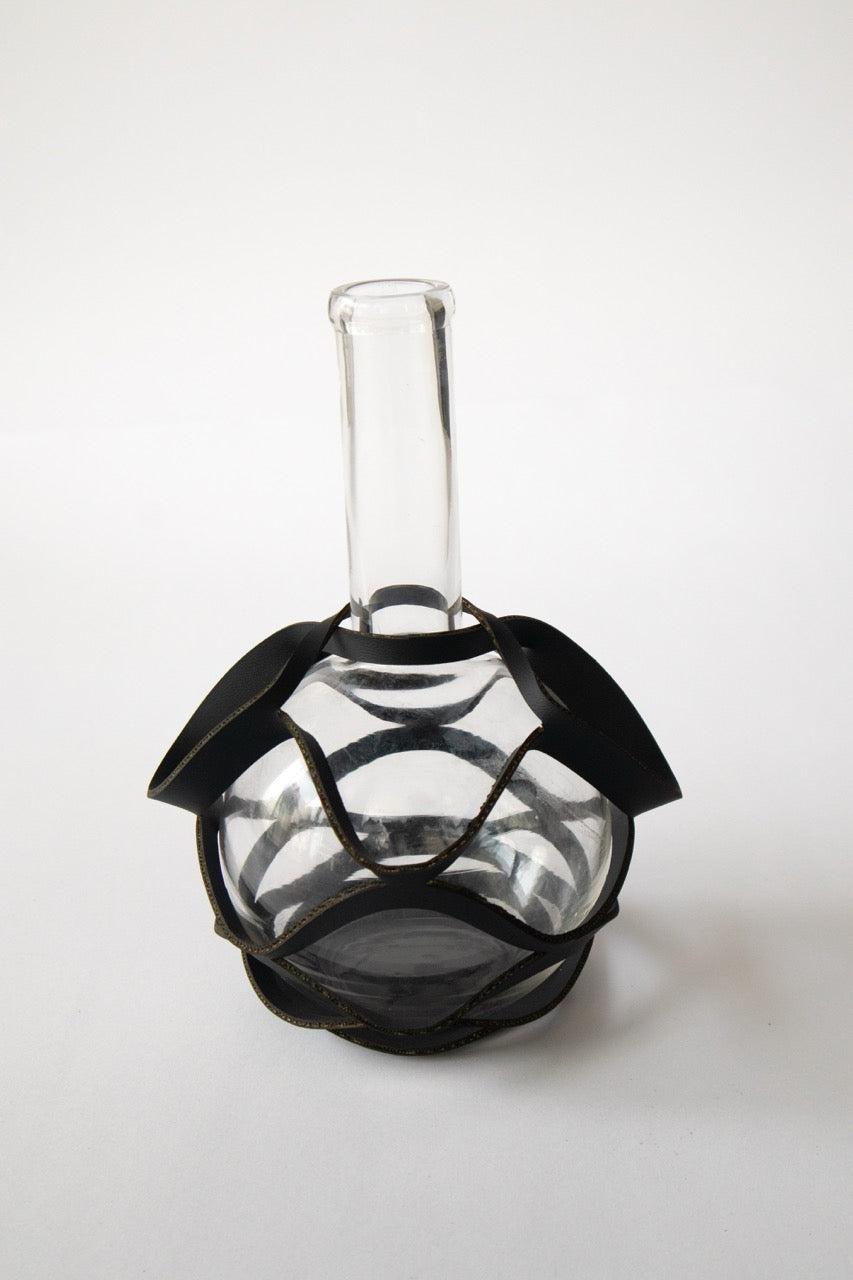 Intertwined Large Vase [Black]